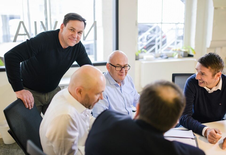 NOVIA GmbH Consulting und Baumanagement - Businessmeeting der Geschäftsführung, Rayko Huss im Fokus