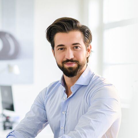 NOVIA Team Düsseldorf: NOVIA Consulting - Gökhan Ulupinar Portrait